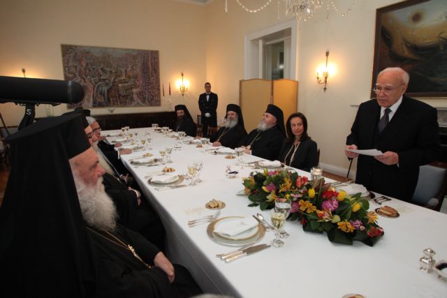 Σε «γενναίες αποφάσεις» και «αυτοκριτική» κάλεσε ο Κ.Παπούλιας