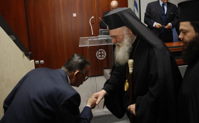 Βολές Ιερωνύμου κατά όσων προσπαθούν «να προσβάλλουν το 1821»