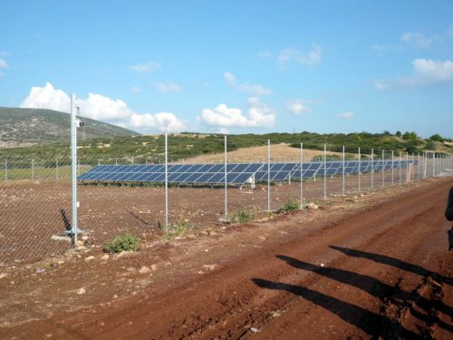 Διευκρινίσεις από τη ΔΕΗ για τις αιτήσεις αγροτών για φωτοβολταϊκά