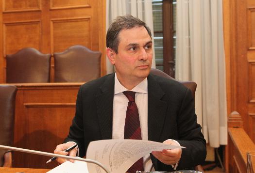 Το in.gr και οι αναγνώστες του ρωτούν, ο υφυπουργός Οικονομικών Φ.Σαχινίδης απαντά