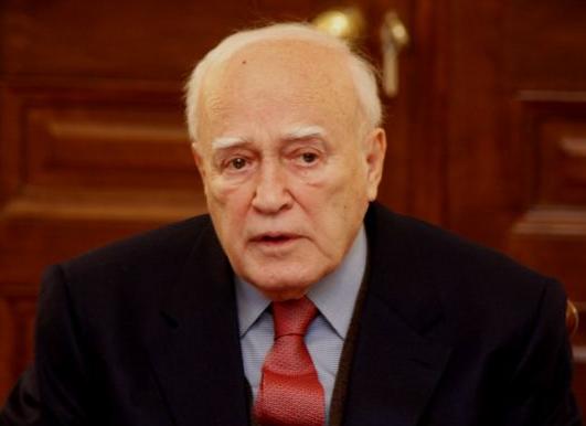 «Δεν πρέπει να καμφθούμε» το μήνυμα Παπούλια κατά τη συνάντηση με τον Β.Ράπανο