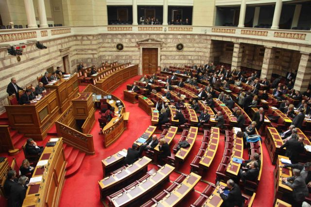 Αυξάνονται τα κρούσματα αντίδρασης βουλευτών του ΠΑΣΟΚ σε κυβερνητικά νομοσχέδια