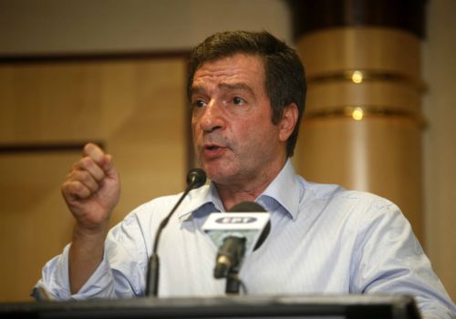 Νέα ένταση και φραστικά επεισόδια στη συνεδρίαση του Δημοτικού Συμβουλίου της Αθήνας