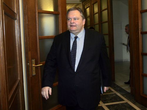 Είμαστε σε πόλεμο, λέει για την οικονομία ο Ευάγγελος Βενιζέλος