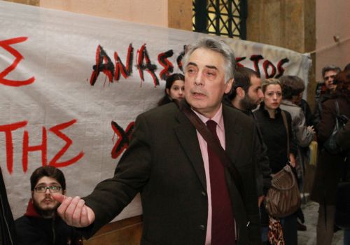 Στηρίζουν οι πρυτάνεις τον Θ.Πελεγρίνη για την υπόθεση της Νομικής