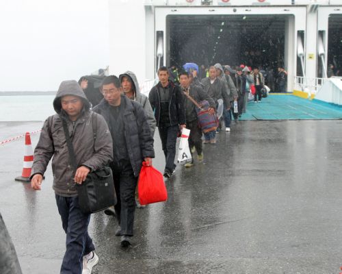 Στη Σούδα πλοία από τη Βεγγάζη με ξένους υπηκόους