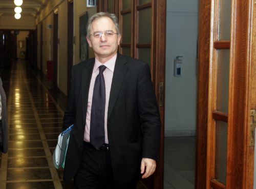 Η Αθήνα έτοιμη να αναλάβει διπλωματικές πρωτοβουλίες για τη Λιβύη, λέει ο Π.Μπεγλίτης