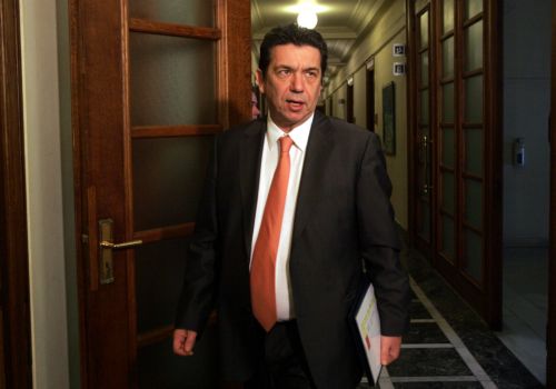 Όποιος φοβάται να πάει σπίτι του, το μήνυμα Παμπούκη με φόντο τις αντιρρήσεις για το Ελληνικό