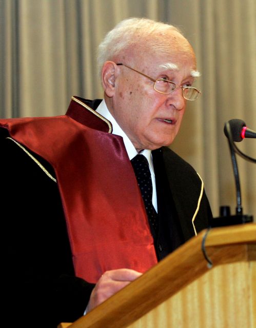 Η Ευρώπη πρέπει να δώσει συνολική απάντηση στην κρίση, τόνισε ο Κ.Παπούλιας