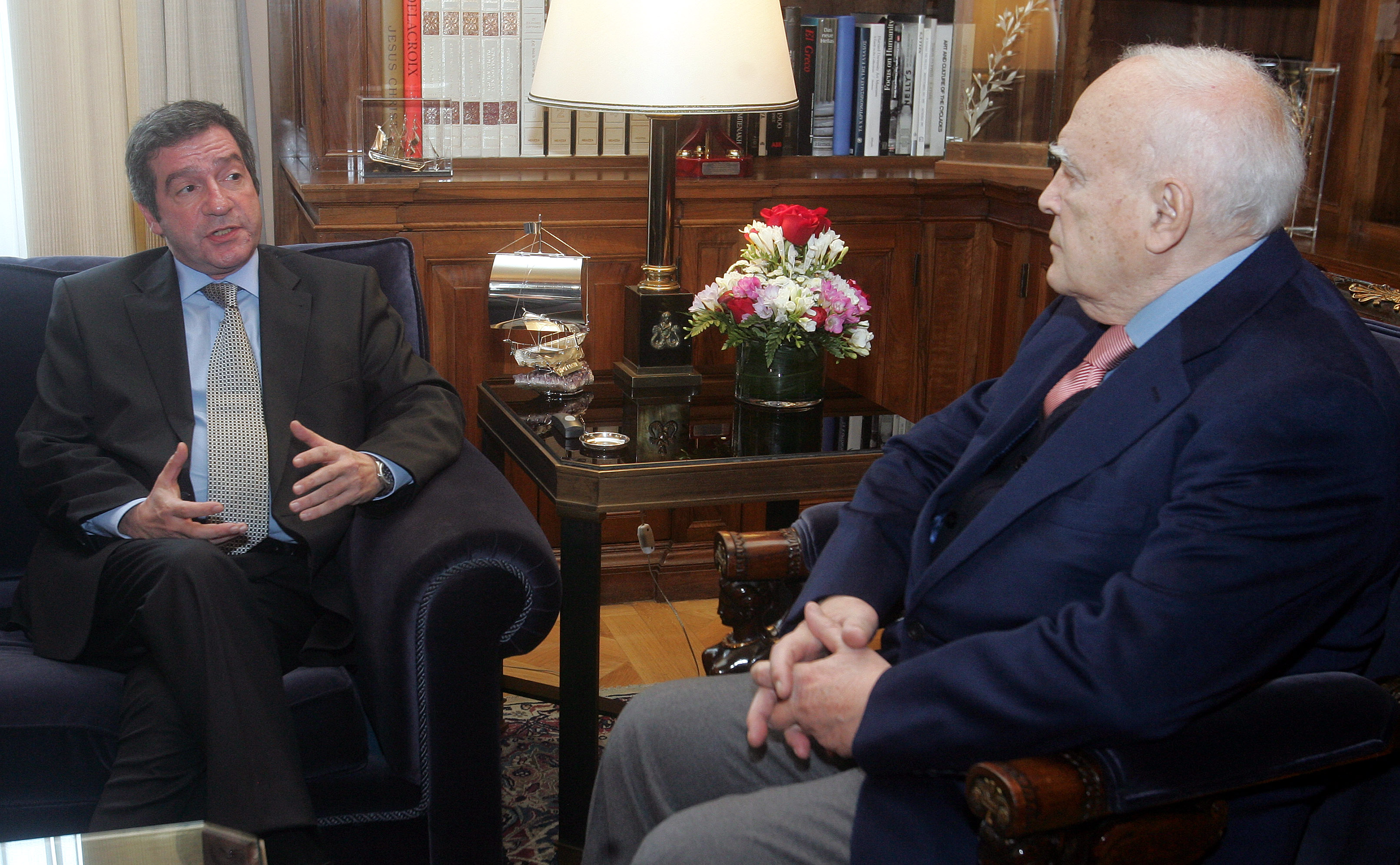 Οι συμβασιούχοι έχουν  εν μέρει δίκιο, αναγνωρίζει ο Γιώργος Καμίνης