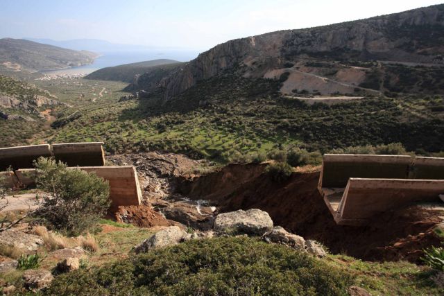 Βλάβη σε τμήμα του αγωγού που μεταφέρει νερό στην Αθήνα από το Μόρνο