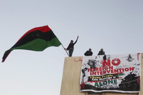 Αποδυναμωμένος ο Καντάφι στη Λιβύη, «ανίκανος να κυβερνήσει» λένε οι ΗΠΑ