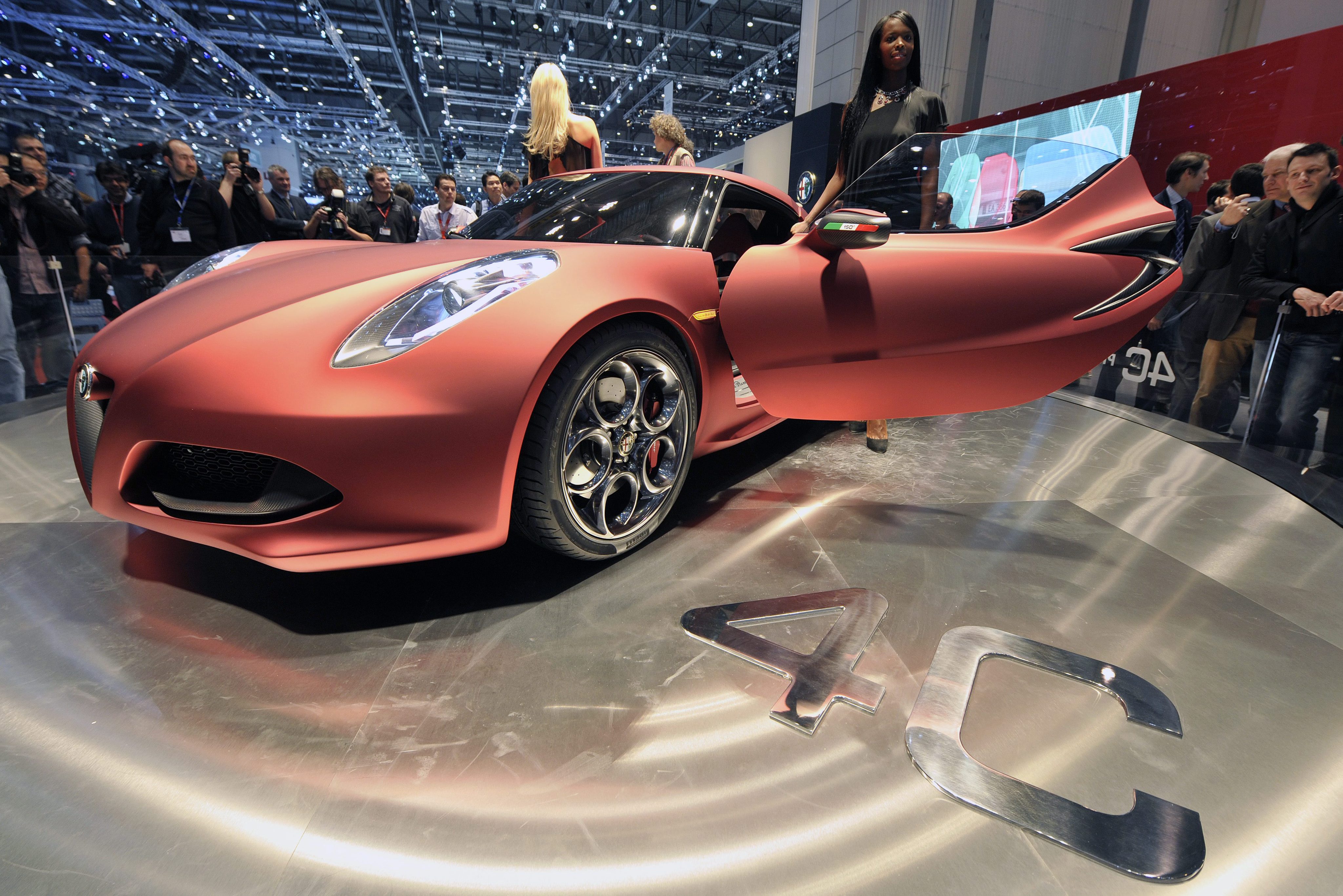 Το 2012 θα περάσει στην παραγωγή το Alfa Romeo 4C concept