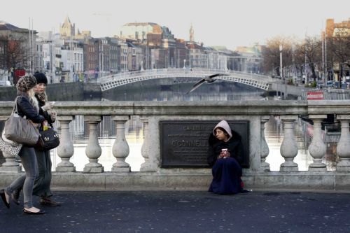 Το ιρλανδικό χρέος κινδυνεύει να γίνει μη διαχειρίσιμο, λέει η νέα κυβέρνηση