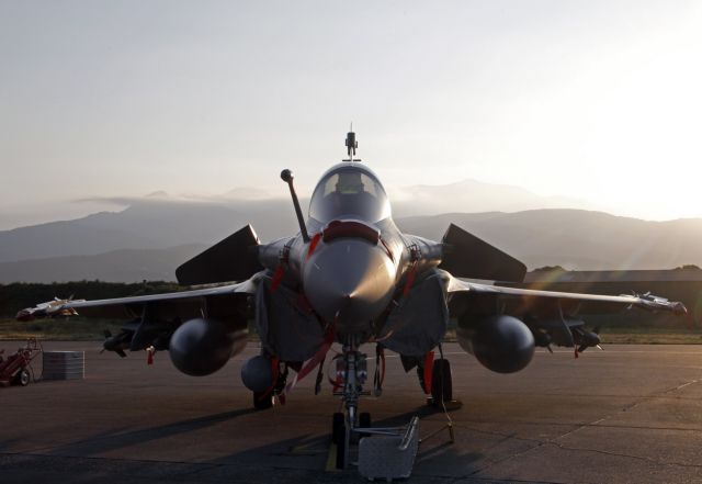 Ισχυρές εκρήξεις τα ξημερώματα της Τετάρτης στην πρωτεύουσα της Λιβύης