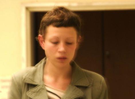 Αποφυλακίζεται η 27χρονη Φέι Μάγιερ με απόφαση της ανακρίτριας