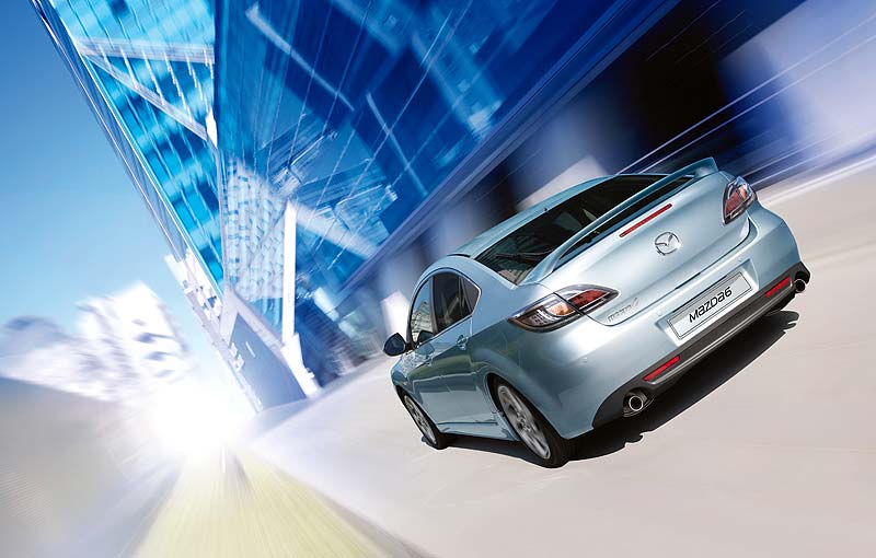 Στον ιστό της αράχνης περισσότερα από 65.000 Mazda6