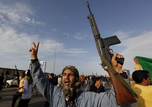 Μαίνονται οι μάχες σε Ρας Λανούφ και Αλ Ζαουίγια, διχογνωμία στις διεθνείς δυνάμεις