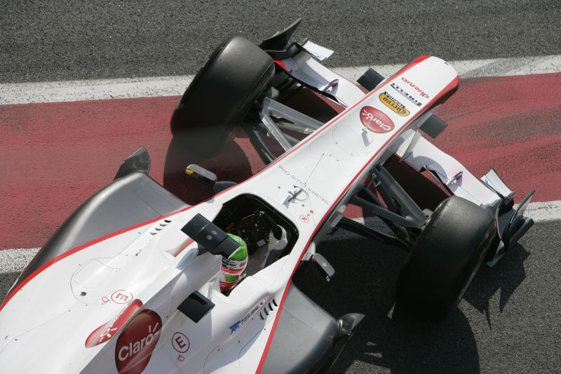 F1 2011, Δοκιμές Βαρκελώνης, 7η μέρα: Πρώτος χρόνος της Sauber!