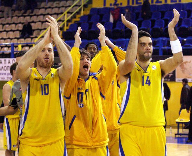 Το Περιστέρι νίκησε τον Πανιώνιο, αλλά έχασε τον Τσιάκο