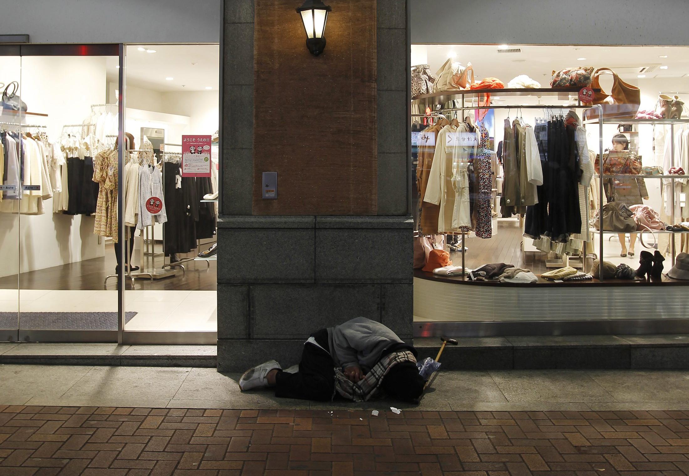 «Χαρακίρι» για δεκάδες χιλιάδες Ιάπωνες λόγω οικονομικής κρίσης