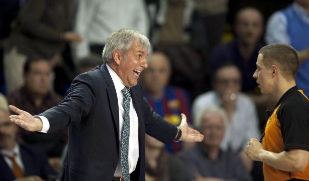 Υπονοούμενα για τη διαιτησία άφησε ο «Ζοτς», ατομικό ρεκόρ από Διαμαντίδη