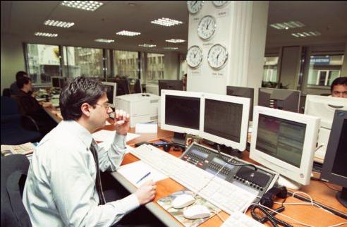 Υποχώρησαν τον Φεβρουάριο οι τιμές των ελληνικών ομολόγων