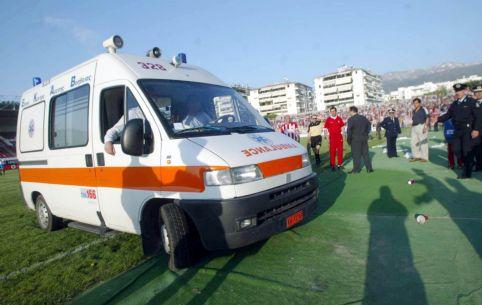 Αποσύρονται τα ασθενοφόρα του ΕΚΑΒ από τα γήπεδα του επαγγελματικού ποδοσφαίρου