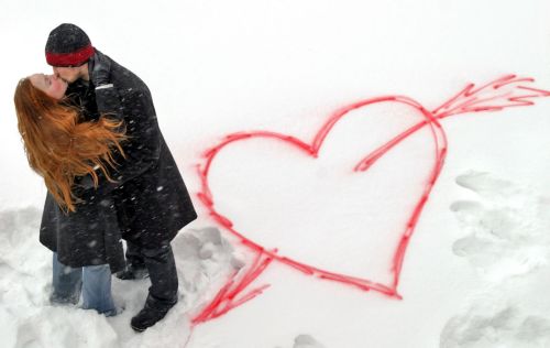 Στον έρωτα, όποιος κυνηγάει τα πολλά μπορεί να χάσει και τα λίγα