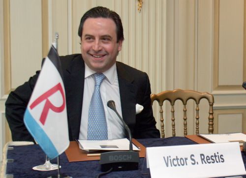 Δήλωση Βίκτωρα Ρέστη για τις επιχειρηματικές δραστηριότητές του