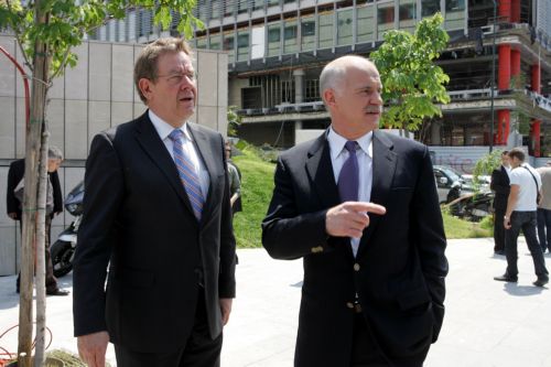 Εναλλακτική πρόταση για την οικονομική διακυβέρνηση θα υιοθετήσουν οι Ευρωσοσιαλιστές