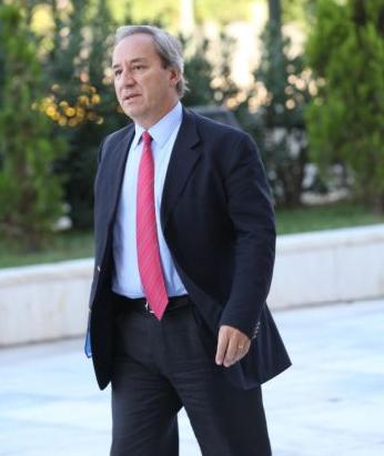 Ριζικές αλλαγές στο μείγμα πολιτικής που ακολουθείται προτείνει ο Γ.Αλογοσκούφης