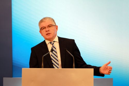 Η χώρα χρειάζεται άλλη πολιτική, όχι πρόωρες εκλογές δηλώνει ο γραμματέας της ΝΔ