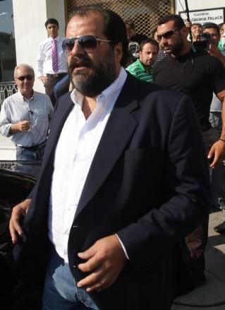 Ο Ν.Πατέρας παραδέχτηκε ότι έχει δει δύο κασέτες