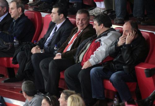 Τα είπαν Μπιτσαξής-Θύρα 7