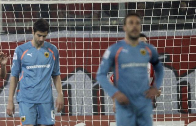 Οργή στην ΑΕΚ για την «εξάρα», συγγνώμη από ΠΑΕ ΑΕΚ και Χιμένεθ