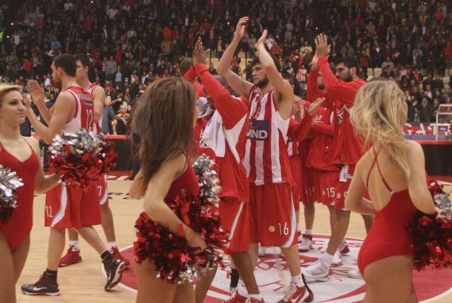 Ισοπεδωτικός ο Ολυμπιακός νίκησε με 89-41 τη Σιένα