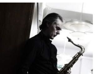 Επιστρέφει στην Αθήνα για μία και μοναδική συναυλία ο σαξοφωνίστας Γιαν Γκάρμπαρεκ