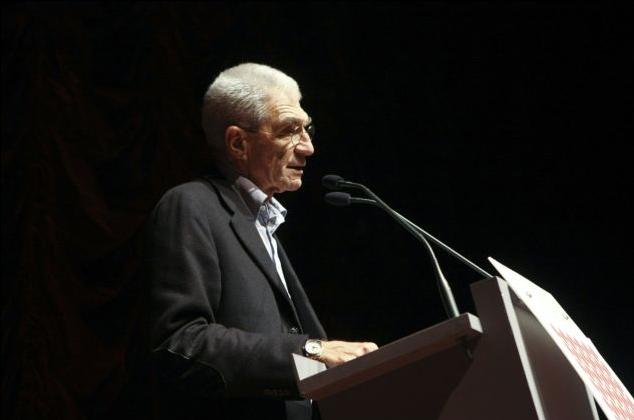 Αρνητική απάντηση Ντόλιου σε αίτημα Μπουτάρη να κρατήσει συμβασιούχους