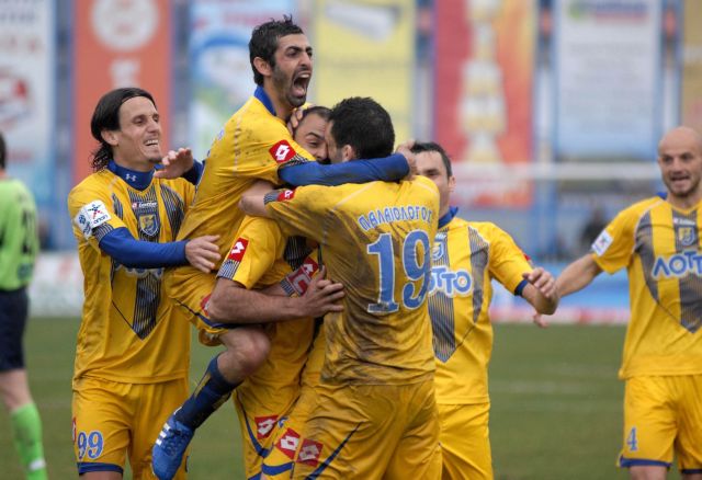 Νίκησε και έπιασε κορυφή ο Παναιτωλικός, δύσκολο τρίποντο για ΟΦΗ, εντυπωσιακό διπλό για Βέροια