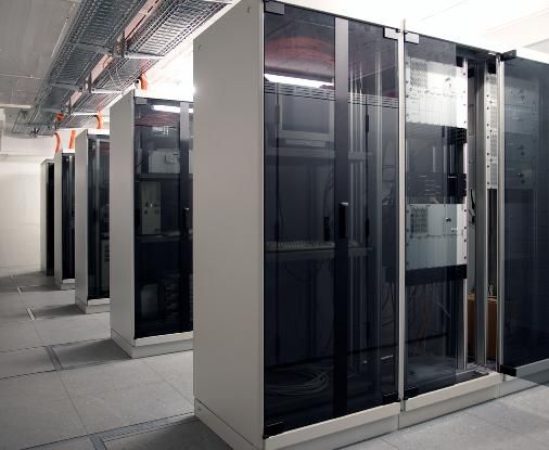 Εντείνεται ο ανταγωνισμός ΙΒΜ και Hewlett Packard στην αγορά server