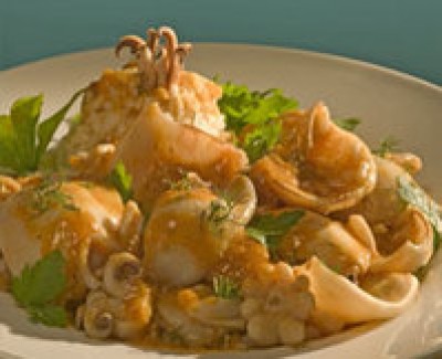 Σουπιές με μυρωδιές (βότανα)