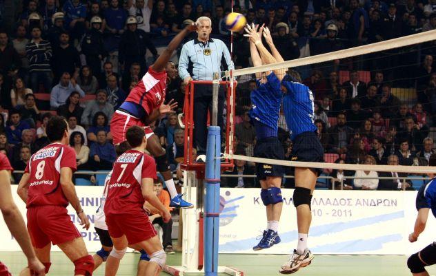 Θρίαμβος Ολυμπιακού έκανε το 2-0 επί του Ηρακλή μέσα στη Μίκρα