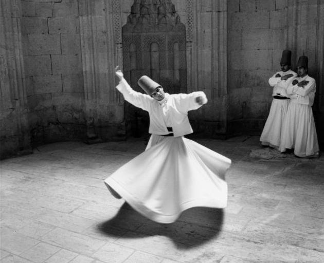 Το θέμα της πίστης στο επίκεντρο των φωτογραφιών της Τζ.Φιόριο