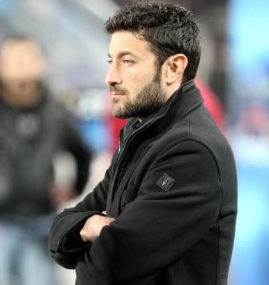 Την έγκριση του Ζαγοράκη περιμένει ο Κωνσταντινίδης