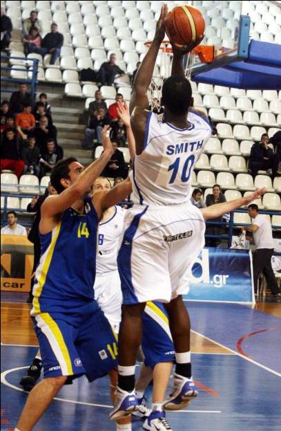 Αγκαλιά με την παραμονή ο Πανελλήνιος, 75-65 το Περιστέρι