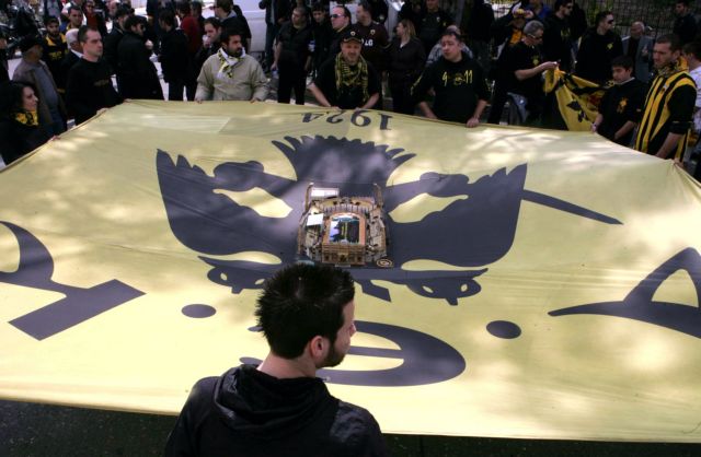 Απαίτηση φυγής της διοίκησης και νέου γηπέδου στο συλλαλητήριο της ΑΕΚ