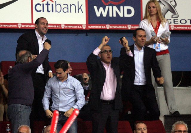 «Απάντηση σε όσους θεώρησαν τον Ολυμπιακό τελειωμένο» λέει ο Π.Αγγελόπουλος