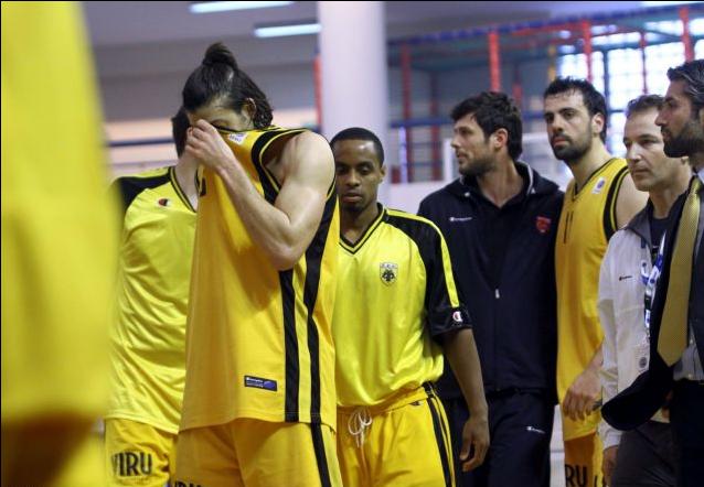 Έπεσε η «Βασίλισσα», σώθηκαν τα Ιλίσια, στα πλέι οφ το Περιστέρι