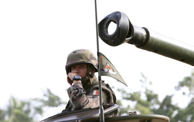 Μείωση των Γάλλων στρατιωτών που υπηρετούν στο εξωτερικό, ανακοίνωσε ο υπουργός Άμυνας